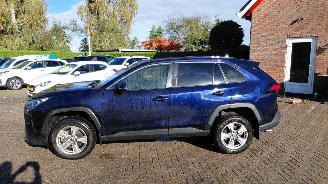 Damaged car Toyota Rav-4 2.5 hybrid  179kw   navi  clima 2022/11