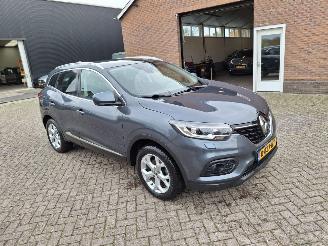 Schadeauto Renault Kadjar 1.3 tce  140pk automaat    navi clima 2020/6
