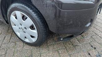 Nissan Micra 1.2i  72kw    airco 5drs picture 7