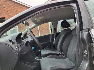 Schadeauto Volkswagen Polo 1.4i  16v  86pk 5drs 2010/2