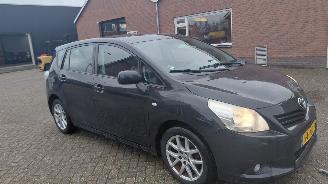 damaged passenger cars Toyota Verso 1.8 vvti  147pk   navi clima 2011/2