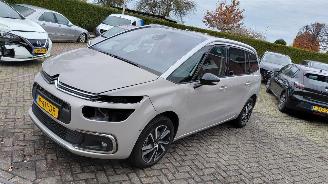 krockskadad bil auto Citroën Grand C4 SpaceTourer 1.2i  shine   96kw   navi 7 persoons 2022/3