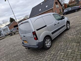 Peugeot Partner 1.6 hdi   90pk   airco picture 5