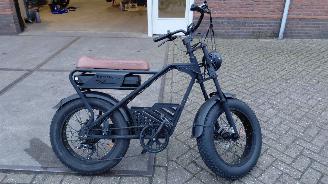 krockskadad bil fiets OUXI  fatbike    tour weel 2024/4