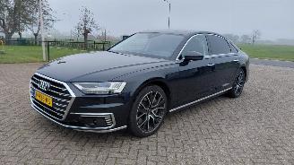 Audi A8 3.0i hybrid  lang uitvoering   310kw picture 5