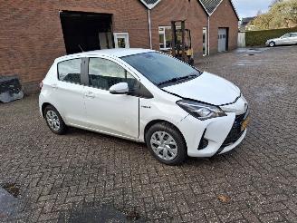 Coche accidentado Toyota Yaris 1.5 hybrid     navi 2018/1