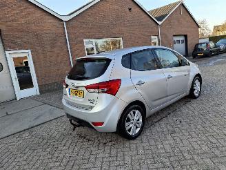 Hyundai Ix20 1.4i  90pk  clima 5drs picture 4