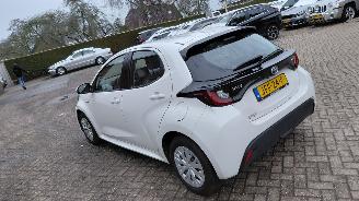 Toyota Yaris 1.5 hybrid  comfort   navi clima picture 12