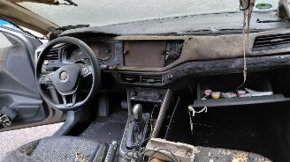 Volkswagen Polo 1.0 tsi  70kw automaat picture 5