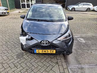 Toyota Aygo 1.0vvti x 5drs airco picture 8