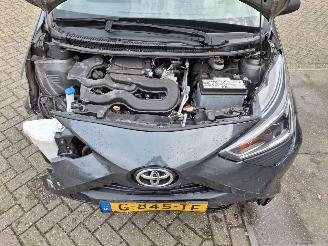 Vaurioauto  passenger cars Toyota Aygo 1.0vvti x 5drs airco 2019/12