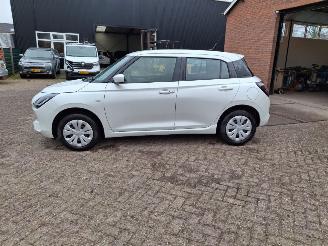 škoda osobní automobily Suzuki Swift 1.2 hybrid   navi  clima 2025/5