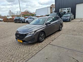 uszkodzony samochody osobowe Peugeot 308 1.2 96kw active  navi  clima 2023/9