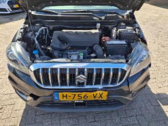 Schadeauto Suzuki S-Cross 1.0i  82kw  airco navi 2020/6