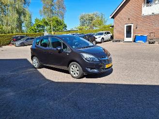 Schadeauto Opel Meriva 1.4i  88kw    navi clima 2016/3
