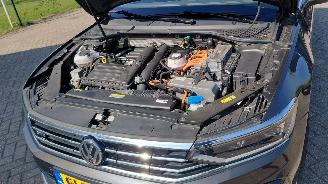Schadeauto Volkswagen Passat 1.4 tsi  156pk   75pk  automaat 2020/9