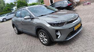Unfallwagen Kia Stonic 1.0 hybrid  74kw navi   clima 2023/11