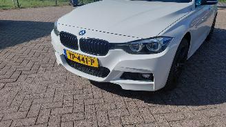 Unfallwagen BMW 3-serie 318i  m sports clima 2018/9