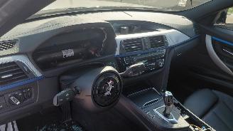 Schadeauto BMW 3-serie 318i  m sports clima 2018/9