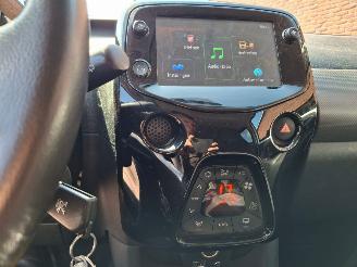 Peugeot 108 1.0ivti  allure  clima  navi lmv picture 7