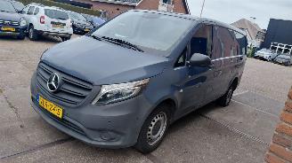 danneggiata veicoli commerciali Mercedes Vito 110 cdi  lang  airco 2021/10