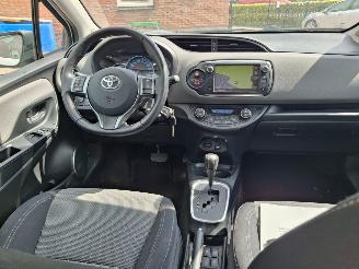 Toyota Yaris 1.5 hybrid navi  clima picture 6