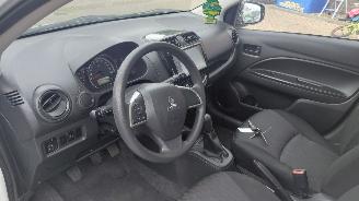Mitsubishi Space-star 1.2i connect airco navi picture 10