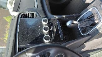 krockskadad bil auto Renault Mégane 1.3 tce  103kw  automaat   140pk  navi clima 2022/1