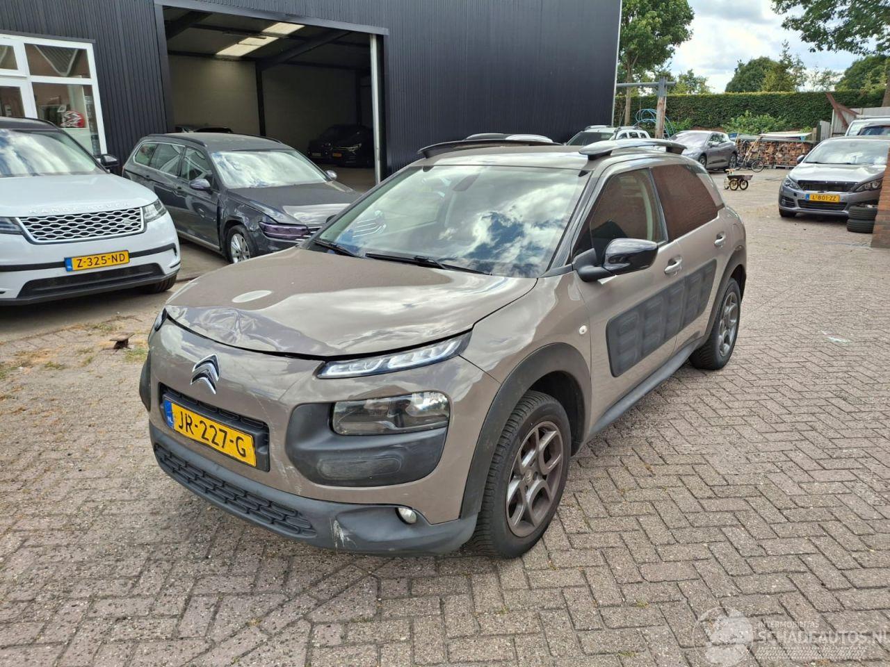 Citroën C4 cactus 1.2 82pk shine clima  navi