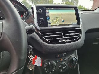 Peugeot 208 1.2 vti  82pk   airco navi picture 5