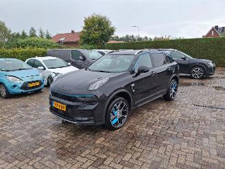 krockskadad bil auto Lynk & Co 01 1.5 hybrid  179pk navi pano 2023/5