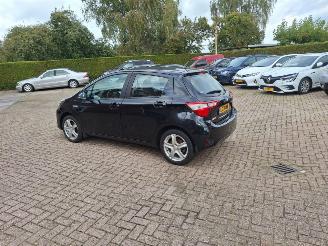 uszkodzony samochody osobowe Toyota Yaris 1.5 HYBRID    navi 2019/5
