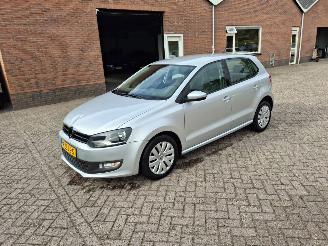 skadebil auto Volkswagen Polo 1.2 tsi  66kw edition   navi airco 2013/7