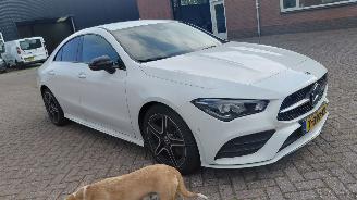 Damaged car Mercedes Cla-klasse 200 amg line 163pk  navi clima 2023/9