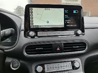 Hyundai Kona 64kw accu    204pk navi clima picture 6