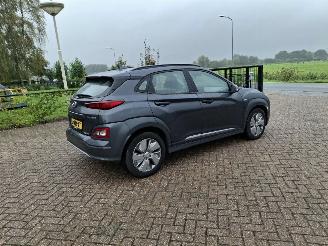 Hyundai Kona 64kw accu    204pk navi clima picture 2
