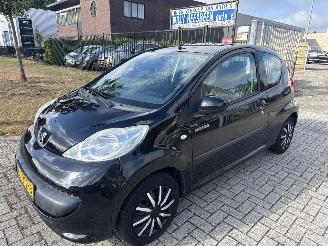  Peugeot 107 1.0-12V XR BOUWJAAR 2007 WAT GEBRUIKKERS SCHADES! 899 EURO 2007/7