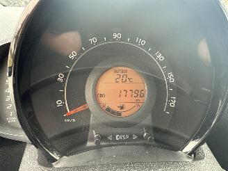 Toyota Aygo 1.0 VVT i X-PLAY DIEFSTALSCHADE! 17796 KM BOUWJAAR 2018 picture 10