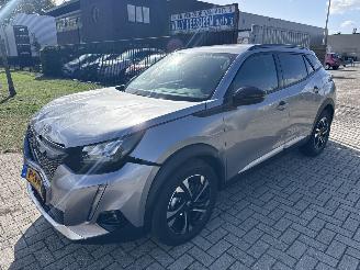 skadebil auto Peugeot 2008 1.2 PACK AUTOMAAT 16445 KM 1e EIGENAAR 2022  8999 EURO VAST 2022/4