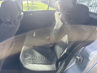 Opel Astra 1.6 ESSENTIA AIRCO MOOIE AUTO BOUWJAAR 2004  1500 EURO picture 11