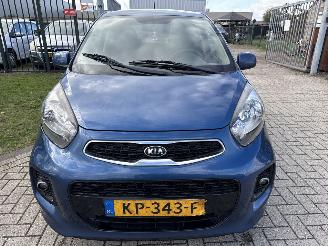 Kia Picanto 1.0 PLUSLINE NAVIGATOR LICHTE ZIJSCHADE! 2016  3999 EURO VAST picture 6