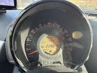 Citroën C1 1.0e VTI FEEL LICHTE SCHADE! 228000 KM BOUWJAAR 2016  3150 EURO picture 14