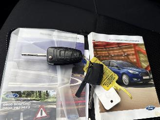 Ford Focus 1.0 TREND EDITION LICHTE SCHADE! BOUWJAAR 2015  3900 EURO picture 13