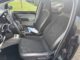 Volkswagen Up! 1.0 HIGH UP! BOUWJAAR 2013 LICHTE SCHADE 3850 EURO picture 10