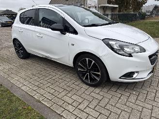 Coche accidentado Opel Corsa 1.4 AUTOMAAT COLOR EDITION RIJDBAAR BOUWJAAR 2015  3750 EURO 2015/6