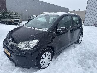 Schadeauto Volkswagen Up! 1.0 BLEUMOTION LICHTE SCHADE! 151000 KM BOUWJAAR 2019 5500 EURO 2019/5