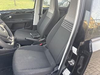 Volkswagen Up! 1.0 ZEER COMPLEET LICHTE SCHADE! 124000 KM BOUWJAAR 2021 6850 picture 9