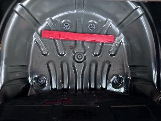 Volkswagen Up! 1.0 UP! LICHTE SCHADE! BOUWJAAR 2021 77490 KM  7500 EURO VAST picture 14