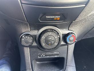 Ford Fiesta 1.0 WHITE EDITION LICHTE SCHADE RIJDBAAR BOUWJAAR 2016 4150 EUR picture 12