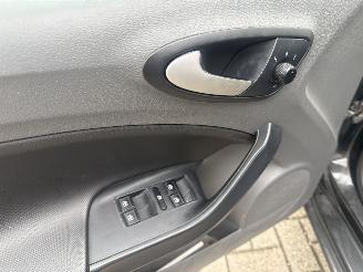 Seat Ibiza 1.2 TSi  AUTOMAAT ST LICHTE SCHADE! BOUWJAAR 2011  2899 EURO VAST picture 8